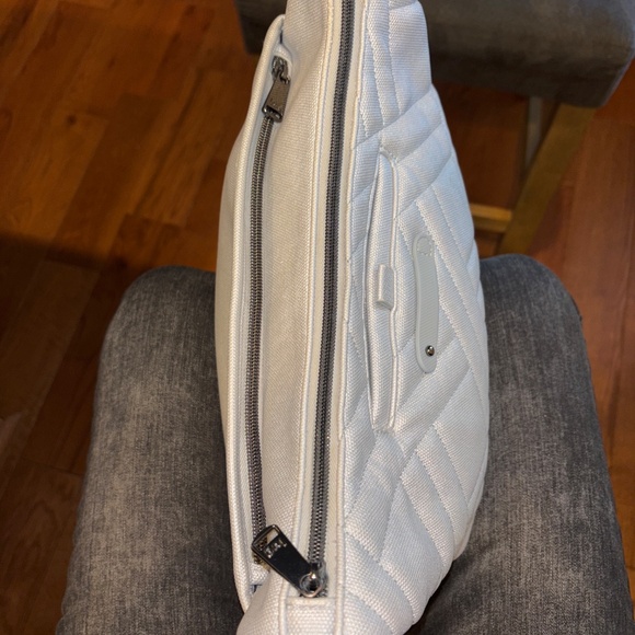 EUC Lug Harmony Matte Lux Silver Crossbody Shoulder Handbag - Picture 6 of 7